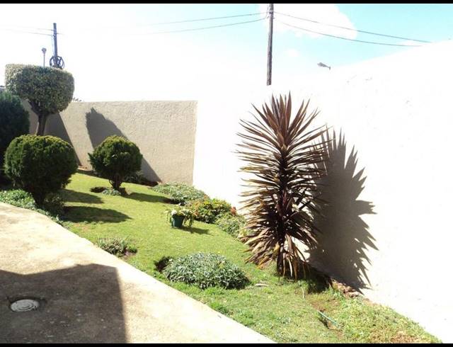 3 BEDROOM HOUSE FOR SALE IN DOBSONVILLE EXT 3
